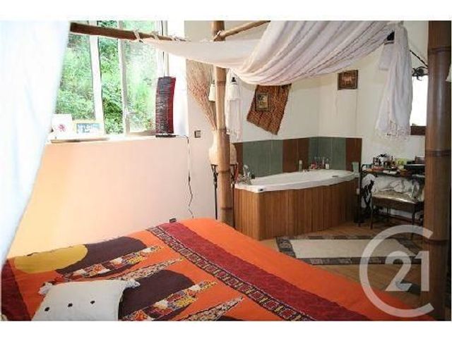 Afficher la photo en grand Appartement Duplex à vendre - 5 pièces - 224.0 m2 - RENAGE - 38 - RHONE-ALPES - Century 21 Immobilier Voiron