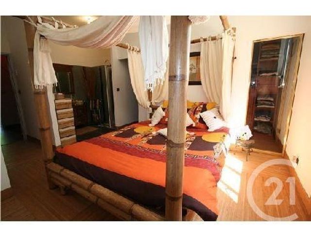 Afficher la photo en grand Appartement Duplex à vendre - 5 pièces - 224.0 m2 - RENAGE - 38 - RHONE-ALPES - Century 21 Immobilier Voiron