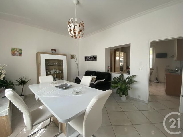 Afficher la photo en grand Appartement F3 à vendre - 3 pièces - 62.83 m2 - VOIRON - 38 - RHONE-ALPES - Century 21 Immobilier Voiron
