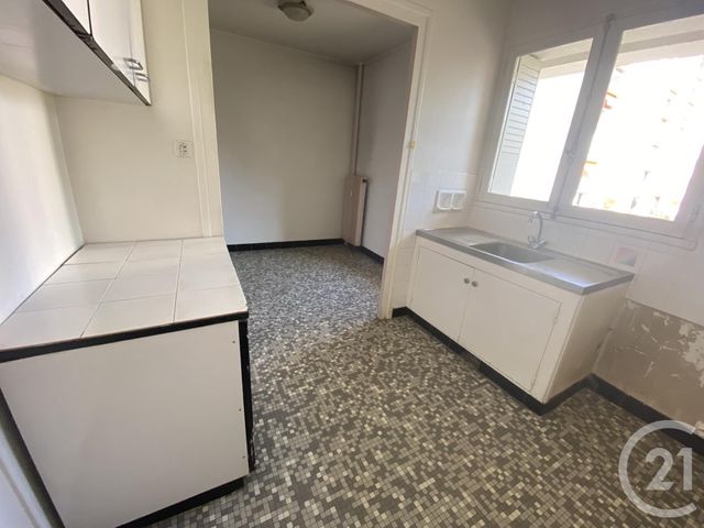 Afficher la photo en grand Appartement F3 à vendre - 3 pièces - 73.91 m2 - VOIRON - 38 - RHONE-ALPES - Century 21 Immobilier Voiron