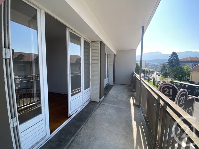 Afficher la photo en grand Appartement F3 à vendre - 3 pièces - 73.91 m2 - VOIRON - 38 - RHONE-ALPES - Century 21 Immobilier Voiron