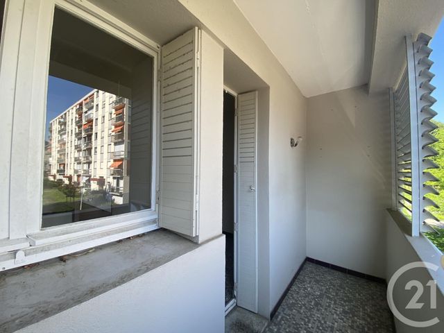 Afficher la photo en grand Appartement F3 à vendre - 3 pièces - 73.91 m2 - VOIRON - 38 - RHONE-ALPES - Century 21 Immobilier Voiron