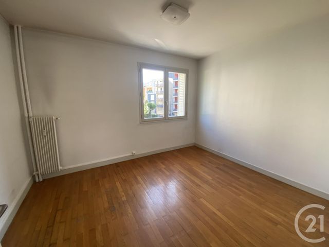 Afficher la photo en grand Appartement F3 à vendre - 3 pièces - 73.91 m2 - VOIRON - 38 - RHONE-ALPES - Century 21 Immobilier Voiron