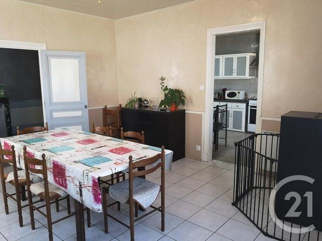 Afficher la photo en grand immeuble à vendre - 420.6 m2 - LE GRAND LEMPS - 38 - RHONE-ALPES - Century 21 Immobilier Voiron