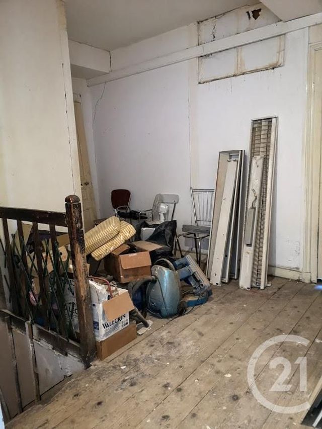 Afficher la photo en grand immeuble à vendre - 420.6 m2 - LE GRAND LEMPS - 38 - RHONE-ALPES - Century 21 Immobilier Voiron