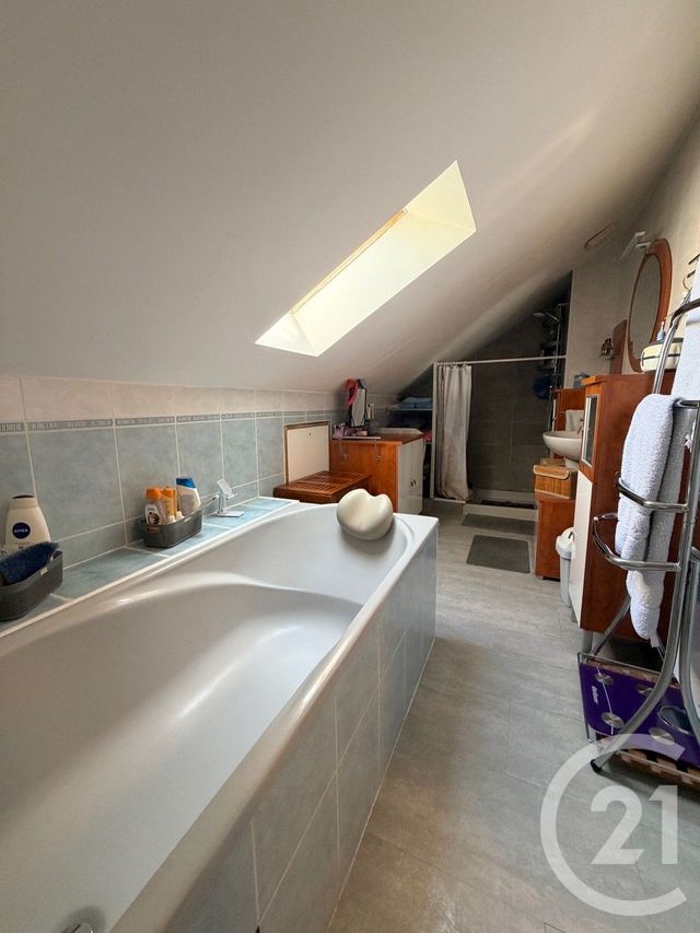 maison à vendre - 5 pièces - 111.66 m2 - ST BUEIL - 38 - RHONE-ALPES - Century 21 Immobilier Voiron