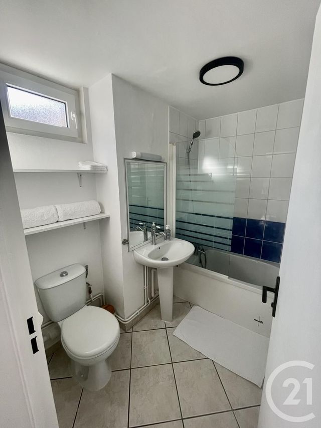 Appartement F1 à vendre - 1 pièce - 27.6 m2 - MOIRANS - 38 - RHONE-ALPES - Century 21 Immobilier Voiron