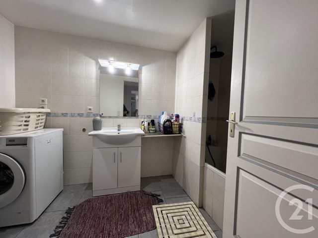 Afficher la photo en grand Appartement F2 à vendre - 2 pièces - 68.75 m2 - TULLINS - 38 - RHONE-ALPES - Century 21 Immobilier Voiron