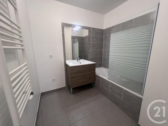 Appartement F3 à vendre - 3 pièces - 66.21 m2 - COUBLEVIE - 38 - RHONE-ALPES - Century 21 Immobilier Voiron