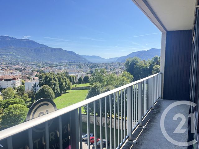 Appartement F2 à vendre - 2 pièces - 51.7 m2 - VOIRON - 38 - RHONE-ALPES - Century 21 Immobilier Voiron