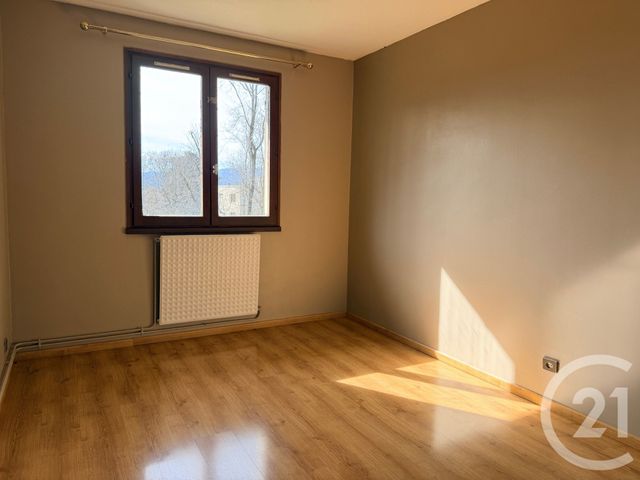 Appartement F5 à vendre - 5 pièces - 107.56 m2 - MOIRANS - 38 - RHONE-ALPES - Century 21 Immobilier Voiron