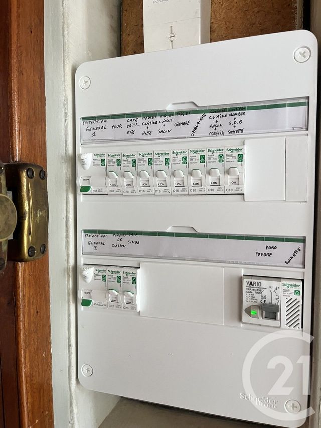 Appartement F2 à vendre - 2 pièces - 40.61 m2 - VOIRON - 38 - RHONE-ALPES - Century 21 Immobilier Voiron