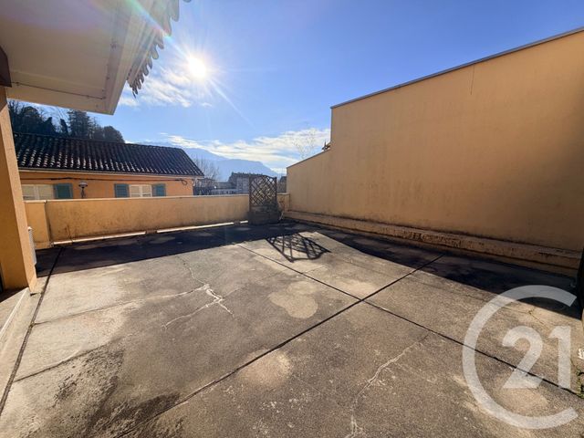 Appartement F4 à vendre - 4 pièces - 96.0 m2 - VOIRON - 38 - RHONE-ALPES - Century 21 Immobilier Voiron