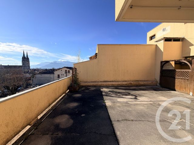 Appartement F4 à vendre - 4 pièces - 96.0 m2 - VOIRON - 38 - RHONE-ALPES - Century 21 Immobilier Voiron
