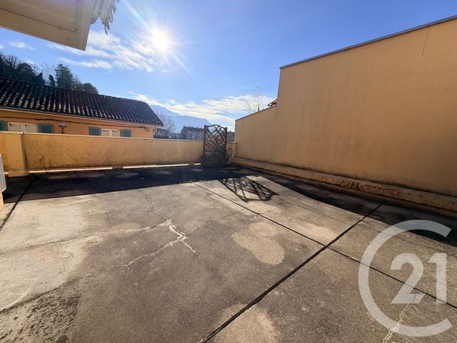 Appartement F4 à vendre - 4 pièces - 96.0 m2 - VOIRON - 38 - RHONE-ALPES - Century 21 Immobilier Voiron