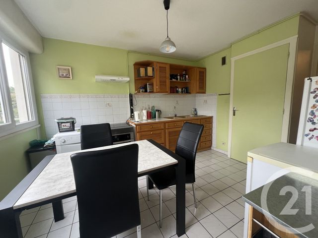 Afficher la photo en grand Appartement F3 à vendre - 3 pièces - 60.0 m2 - VOIRON - 38 - RHONE-ALPES - Century 21 Immobilier Voiron