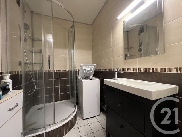 Appartement F3 à vendre - 3 pièces - 60.0 m2 - VOIRON - 38 - RHONE-ALPES - Century 21 Immobilier Voiron