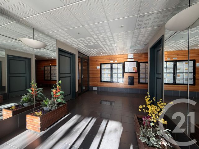 Appartement F3 à vendre - 3 pièces - 68.0 m2 - VOIRON - 38 - RHONE-ALPES - Century 21 Immobilier Voiron