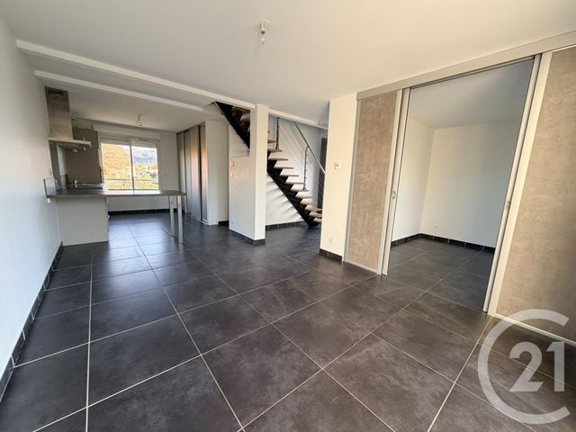 Appartement F4 à vendre - 4 pièces - 64.32 m2 - VOIRON - 38 - RHONE-ALPES - Century 21 Immobilier Voiron