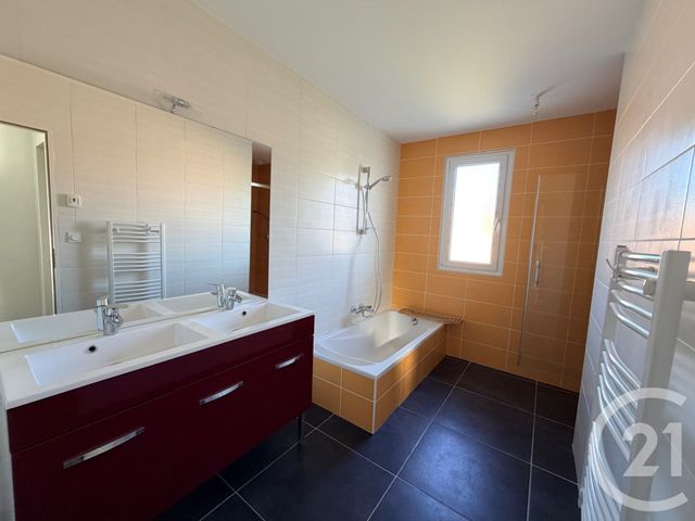 Appartement F4 à vendre - 4 pièces - 64.32 m2 - VOIRON - 38 - RHONE-ALPES - Century 21 Immobilier Voiron