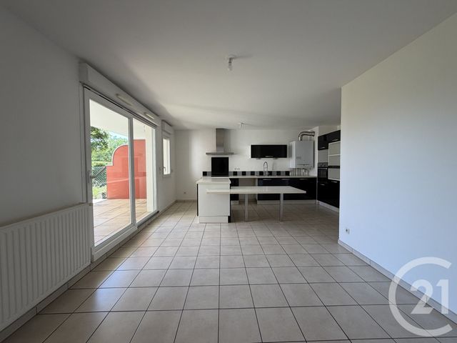 Appartement F3 à vendre - 3 pièces - 68.2 m2 - VOIRON - 38 - RHONE-ALPES - Century 21 Immobilier Voiron
