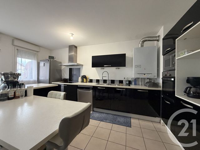 Appartement F3 à vendre - 3 pièces - 68.2 m2 - VOIRON - 38 - RHONE-ALPES - Century 21 Immobilier Voiron