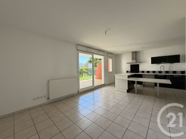 Appartement F3 à vendre - 3 pièces - 68.2 m2 - VOIRON - 38 - RHONE-ALPES - Century 21 Immobilier Voiron
