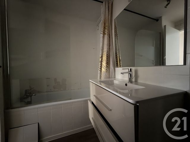 Appartement F3 à vendre - 3 pièces - 58.7 m2 - COUBLEVIE - 38 - RHONE-ALPES - Century 21 Immobilier Voiron