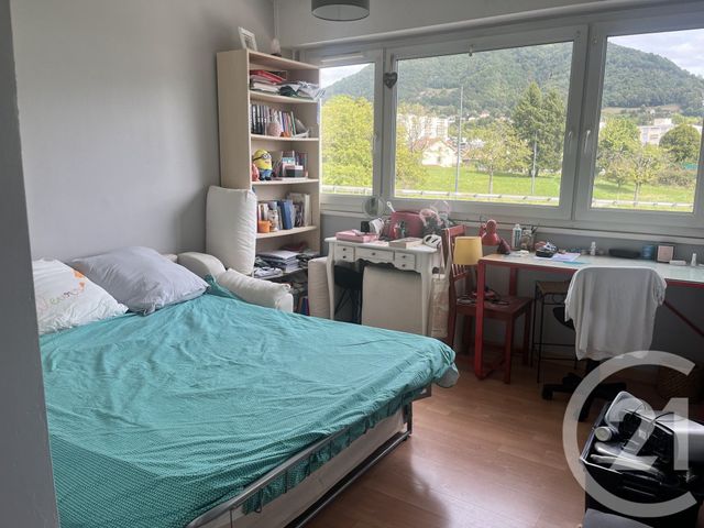 Appartement F4 à vendre - 4 pièces - 76.65 m2 - VOIRON - 38 - RHONE-ALPES - Century 21 Immobilier Voiron