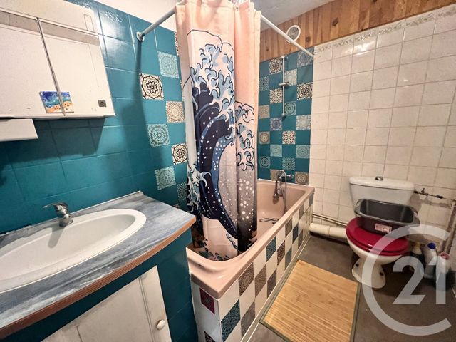 Appartement F2 à vendre - 2 pièces - 62.0 m2 - VOIRON - 38 - RHONE-ALPES - Century 21 Immobilier Voiron