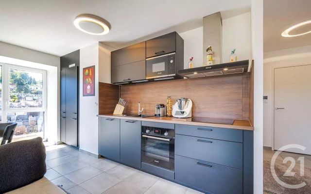 Appartement T3 à vendre - 3 pièces - 65.9 m2 - VOIRON - 38 - RHONE-ALPES - Century 21 Immobilier Voiron