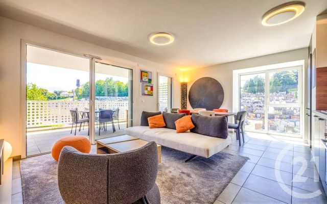 Appartement T3 à vendre - 3 pièces - 65.9 m2 - VOIRON - 38 - RHONE-ALPES - Century 21 Immobilier Voiron