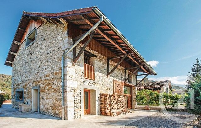 maison à vendre - 8 pièces - 240.0 m2 - ST ETIENNE DE CROSSEY - 38 - RHONE-ALPES - Century 21 Immobilier Voiron