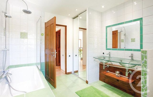 maison à vendre - 8 pièces - 240.0 m2 - ST ETIENNE DE CROSSEY - 38 - RHONE-ALPES - Century 21 Immobilier Voiron