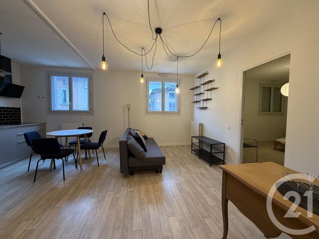 Appartement F2 à vendre - 2 pièces - 49.0 m2 - VOIRON - 38 - RHONE-ALPES - Century 21 Immobilier Voiron