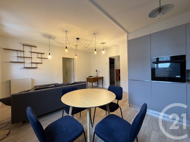 Appartement F2 à vendre - 2 pièces - 49.0 m2 - VOIRON - 38 - RHONE-ALPES - Century 21 Immobilier Voiron