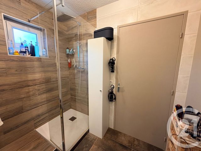 Appartement F2 à vendre - 2 pièces - 59.77 m2 - VOIRON - 38 - RHONE-ALPES - Century 21 Immobilier Voiron