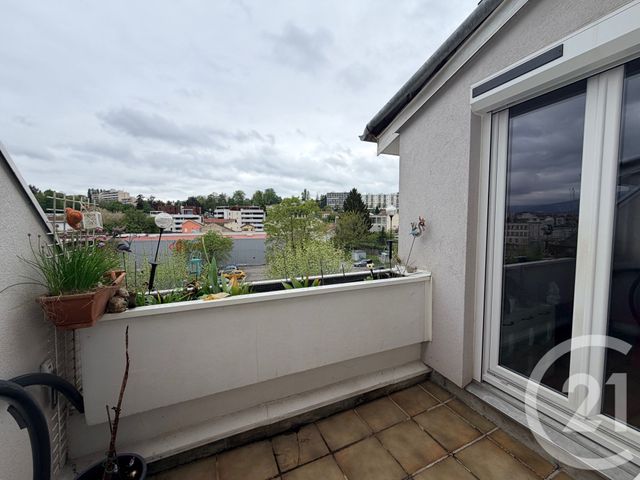 Appartement F2 à vendre - 2 pièces - 59.77 m2 - VOIRON - 38 - RHONE-ALPES - Century 21 Immobilier Voiron