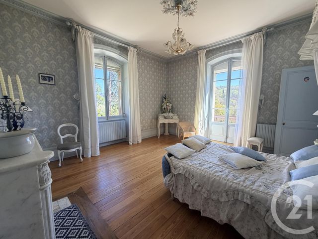maison à vendre - 14 pièces - 434.52 m2 - ST GEOIRE EN VALDAINE - 38 - RHONE-ALPES - Century 21 Immobilier Voiron
