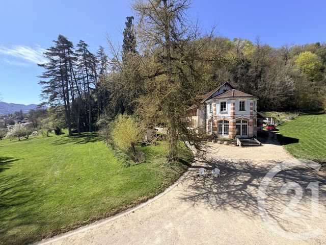 maison à vendre - 14 pièces - 434.52 m2 - ST GEOIRE EN VALDAINE - 38 - RHONE-ALPES - Century 21 Immobilier Voiron