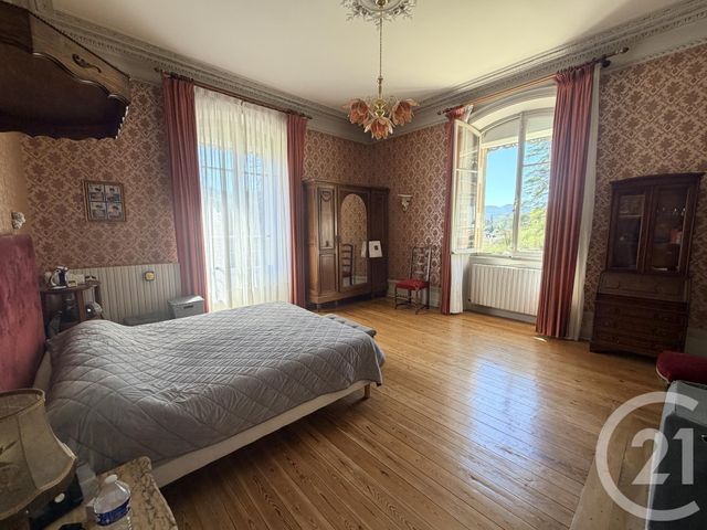 maison à vendre - 14 pièces - 434.52 m2 - ST GEOIRE EN VALDAINE - 38 - RHONE-ALPES - Century 21 Immobilier Voiron