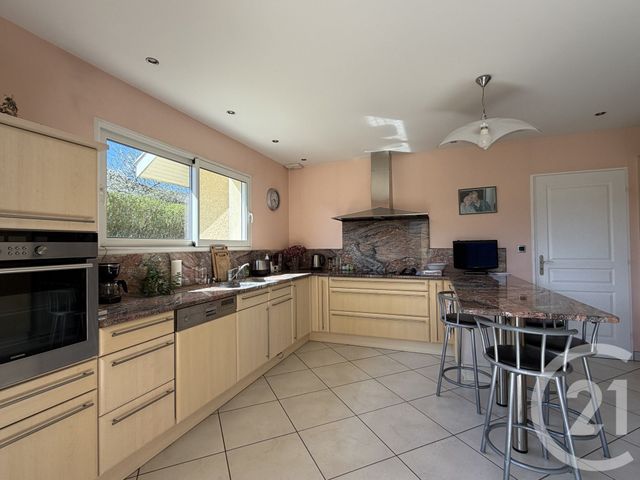 maison à vendre - 7 pièces - 250.0 m2 - ST GEOIRE EN VALDAINE - 38 - RHONE-ALPES - Century 21 Immobilier Voiron