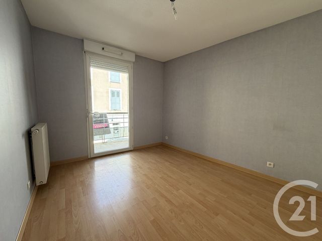 Appartement T4 à vendre - 4 pièces - 100.0 m2 - VOIRON - 38 - RHONE-ALPES - Century 21 Immobilier Voiron