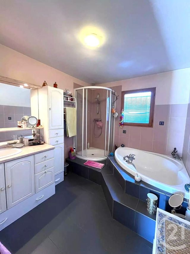 maison à vendre - 7 pièces - 150.0 m2 - VOIRON - 38 - RHONE-ALPES - Century 21 Immobilier Voiron