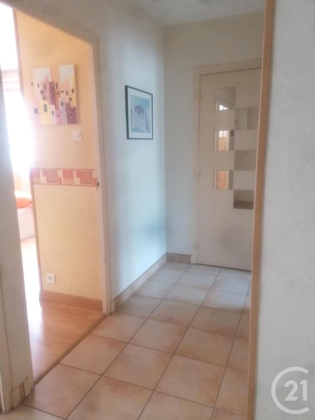 Appartement F3 à vendre - 3 pièces - 58.0 m2 - VOIRON - 38 - RHONE-ALPES - Century 21 Immobilier Voiron