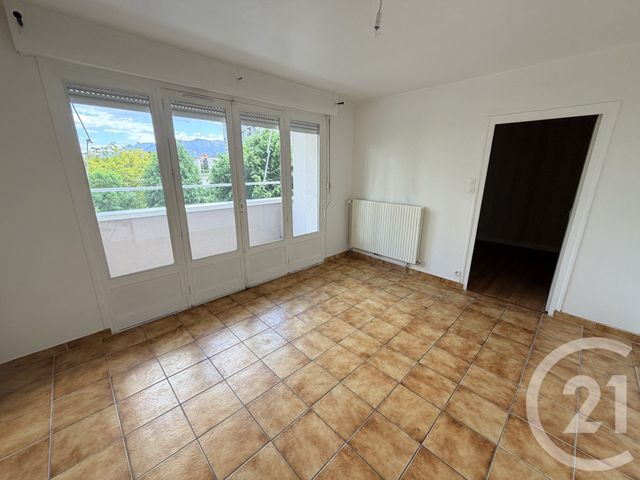 Appartement F3 à vendre - 3 pièces - 59.51 m2 - VOIRON - 38 - RHONE-ALPES - Century 21 Immobilier Voiron