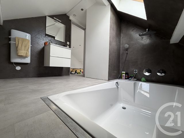 maison à vendre - 9 pièces - 280.0 m2 - ST GEOIRE EN VALDAINE - 38 - RHONE-ALPES - Century 21 Immobilier Voiron
