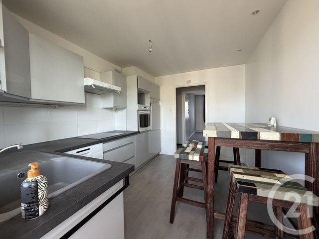 Appartement F5 à vendre - 5 pièces - 88.0 m2 - VOIRON - 38 - RHONE-ALPES - Century 21 Immobilier Voiron