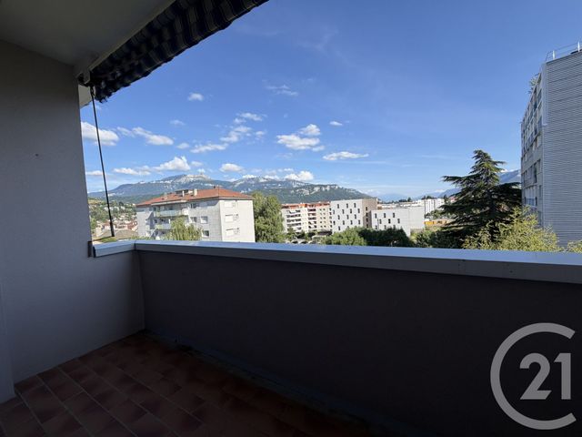 Appartement F5 à vendre - 5 pièces - 88.0 m2 - VOIRON - 38 - RHONE-ALPES - Century 21 Immobilier Voiron