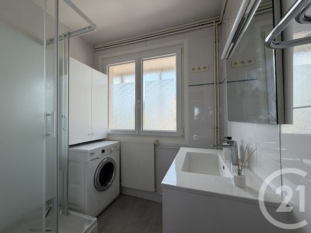 Appartement F5 à vendre - 5 pièces - 88.0 m2 - VOIRON - 38 - RHONE-ALPES - Century 21 Immobilier Voiron